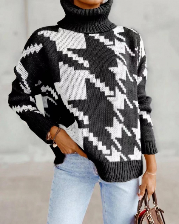 Дамски пуловер с мотиви 55751 черен