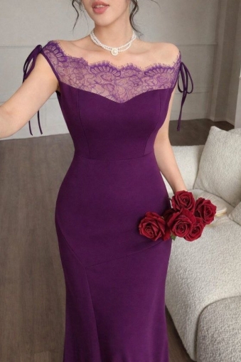 дамска рокля елегантна с дантела на бюста J10018 лилав