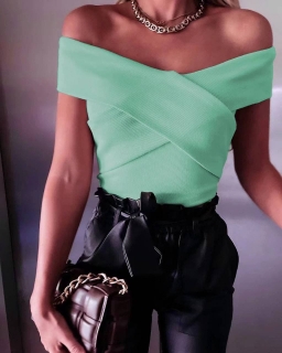 Дамска ефектна блуза с паднали рамене 2874 зелен