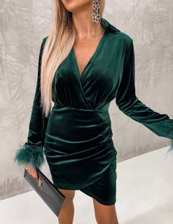 Дамска плюшена рокля с пера 3089 тъмно зелен
