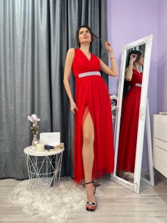 Дамска дълга рокля с цепка 3598 червен