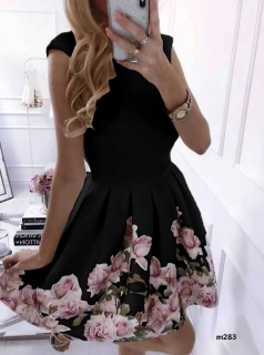 Дамска рокля с цветя 2699 черен