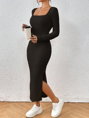 Дамска рокля с квадратно деколте AR3096 черен