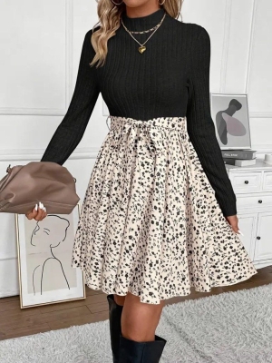 дамска рокля  принт полуполо J76111 черен/бял