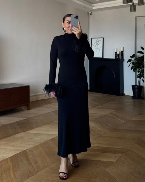 дамска рокля с пера на маншета  J61911