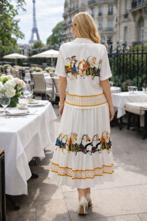 дамски компект плисирана пола и сако с шарки AS7909 бял