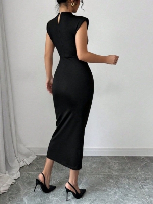 дамска рокля елегантна с флорален детайл J62358 черен